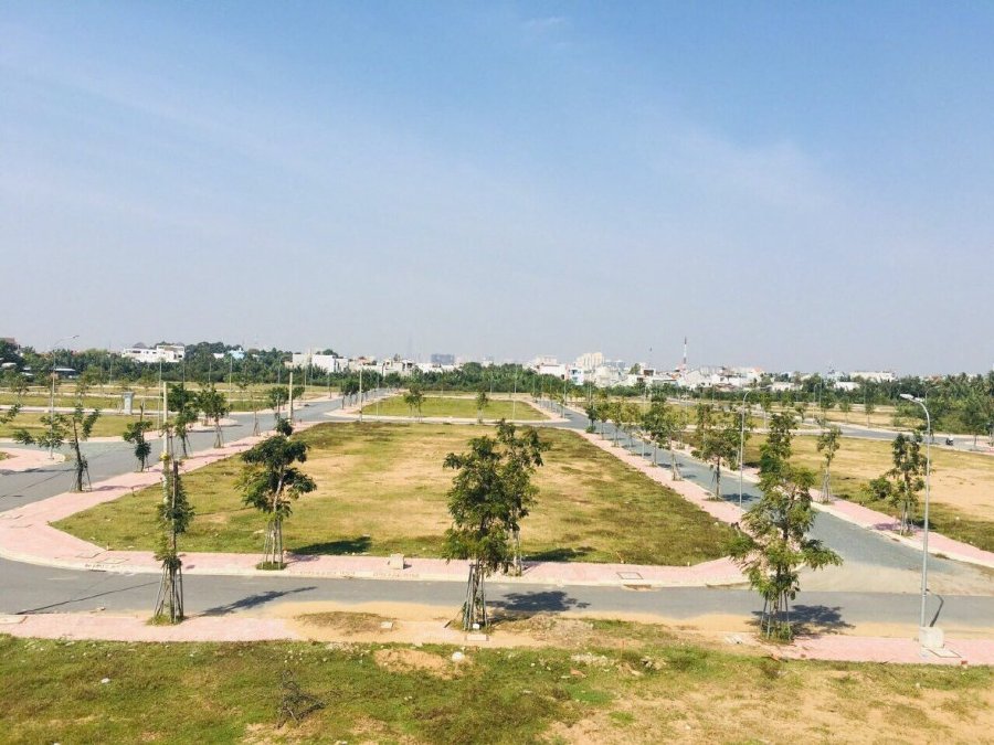 Bán đất đường Nguyễn Duy Trinh mở rộng Quận 9 Chỉ 30triệu/m2 - Tặng nóng 2 cây vàng- Lh:0909424058